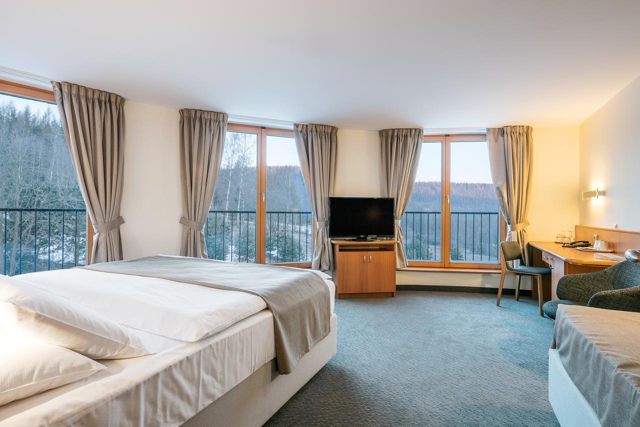 Hotel Ostrov Tisá Extérieur photo