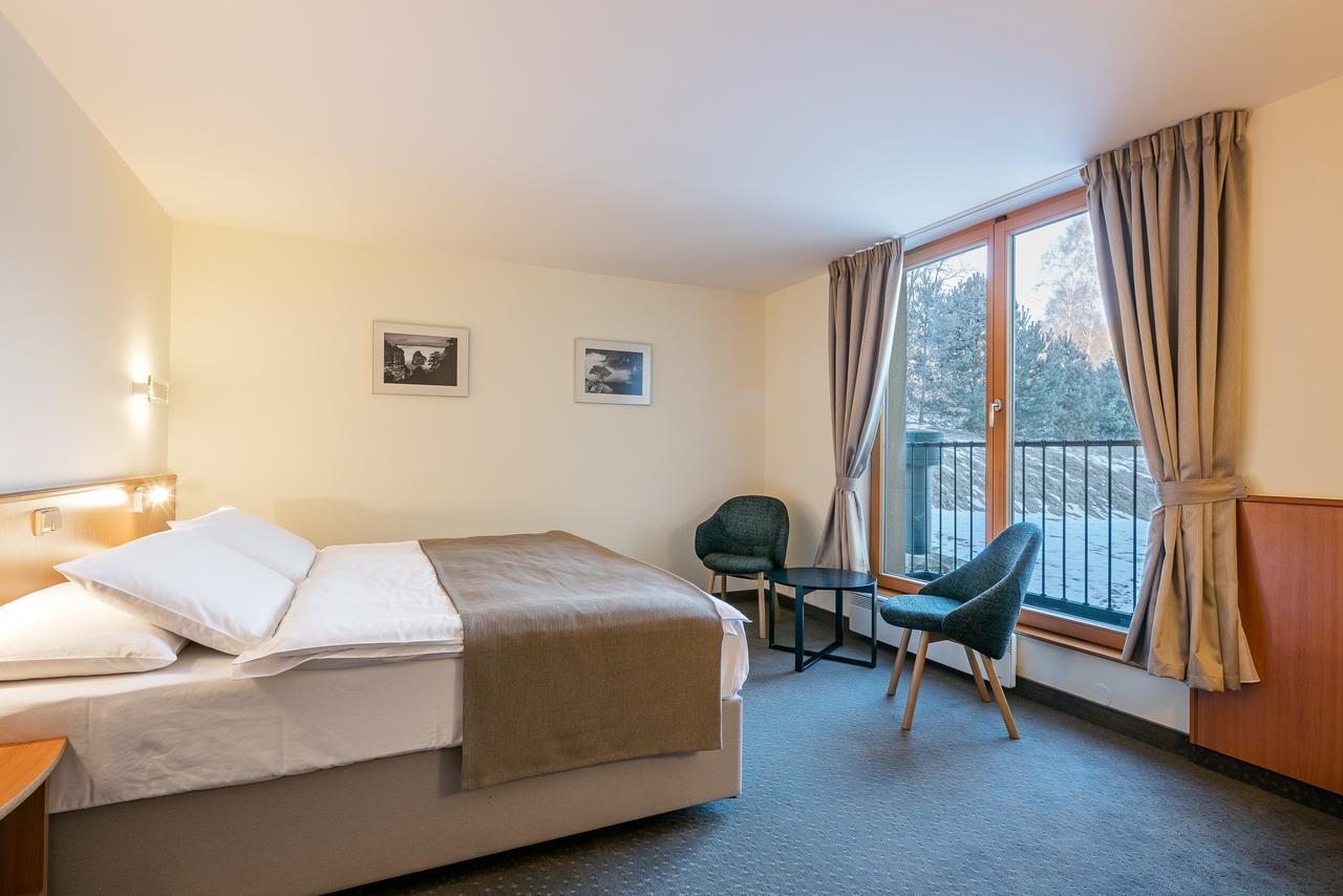 Hotel Ostrov Tisá Extérieur photo